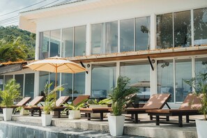Room, 2 Bedrooms | Terrace/patio