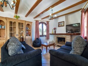 TV - Villa Fuster - PlusHolidays by Interhome (Calpe/Calp)