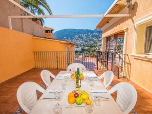 Outdoor dining - Villa Encanto - PlusHolidays by Interhome (Calpe/Calp)