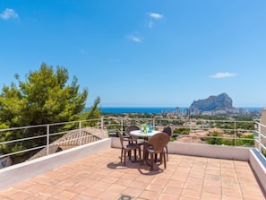 Outdoor dining - Villa Moderna - PlusHolidays by Interhome (Calpe/Calp)