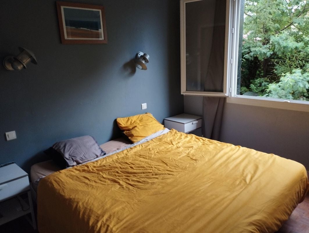 3 bedrooms, iron/ironing board, internet