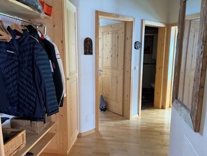 Interior - Frienwohnung Alpatli, Obersaxen-Miraniga, (Obersaxen). by Interhome (Obersaxen Affeier)