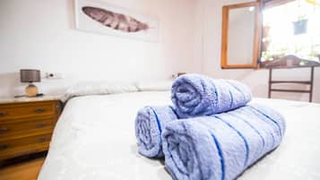 1 chambre, fer et planche à repasser, Wi-Fi, draps fournis