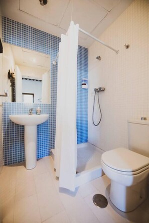 Bathroom - Vrbo Property (Granada)