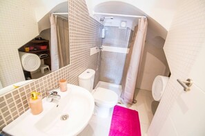 Bathroom - Vrbo Property (Granada)