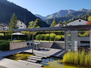 Outdoor dining - Carrera mit Traumgarten, Valendas, (Valendas). by Interhome (Valendas)