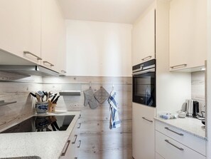 Fridge, microwave, oven, dishwasher - Bijou, Ladir, (Ladir), 55001B by Interhome (Ladir)