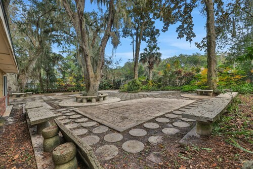 Large 5 BR 2.5 BA near Fleming Island and 295