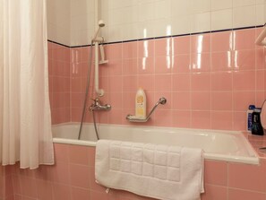 Bathroom - Apartment  by Interhome (Breil/Brigels)