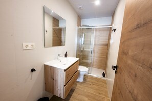 Bathroom - Vrbo Property (Granada)