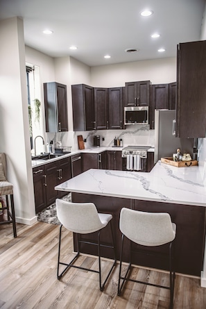 Microwave, oven, stovetop, dishwasher