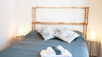 1 bedroom, free WiFi, bed sheets