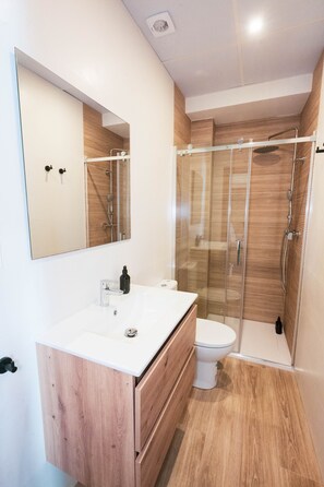 Bathroom - Vrbo Property (Granada)