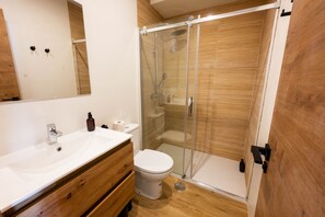 Bathroom - Vrbo Property (Granada)