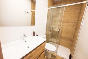 Bathroom - Vrbo Property (Granada)