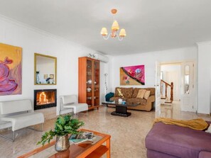 Living area - Villa La Marina - PlusHolidays by Interhome (Benissa)