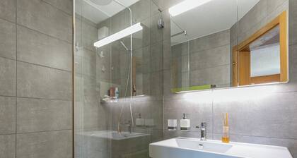 Arnika Kornmayer, Obersaxen-Affeier, (Obersaxen). by Interhome