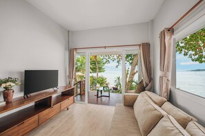 Room, 1 Bedroom, Balcony | Living room - Room-charming Guest Room Retreat in Mare (Koh Samui)