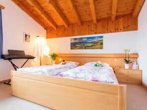 1 bedroom, Internet - Casa Lumina, Cumbel, (Cumbel). by Interhome (Cumbel)