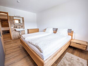 1 bedroom, Internet