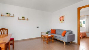 Unclassified image, 4 of 42, button - Villa Mercedes - Plusholidays by Interhome (Calpe/Calp)