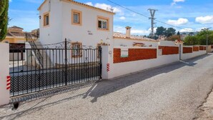 Unclassified image, 5 of 42, button - Villa Mercedes - Plusholidays by Interhome (Calpe/Calp)