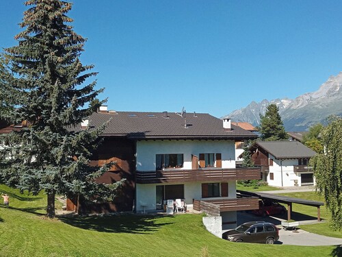 Crestahüs Seeberger, Obersaxen-Misanenga, (Obersaxen). by Interhome