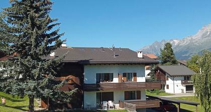 Crestahüs Seeberger, Obersaxen-Misanenga, (Obersaxen). by Interhome