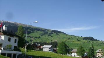 Parkplätze auf dem Gelände