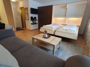 1 quarto, acesso à internet