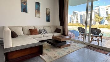 Chalet, 3 Bedrooms, Lagoon View | Ruang tamu