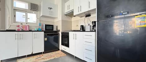 Chalet, 3 Bedrooms, Lagoon View | Private kitchen