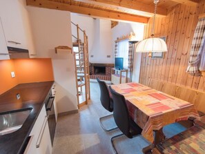 Fridge, oven, dishwasher, cookware/dishes/utensils - Casa Panorama Kuhn, Brigels, (Breil/Brigels). by Interhome (Breil/Brigels)