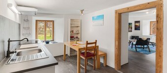 Pacifica und Romantica in Cumpadials, (Cumpadials), 76002B by Interhome