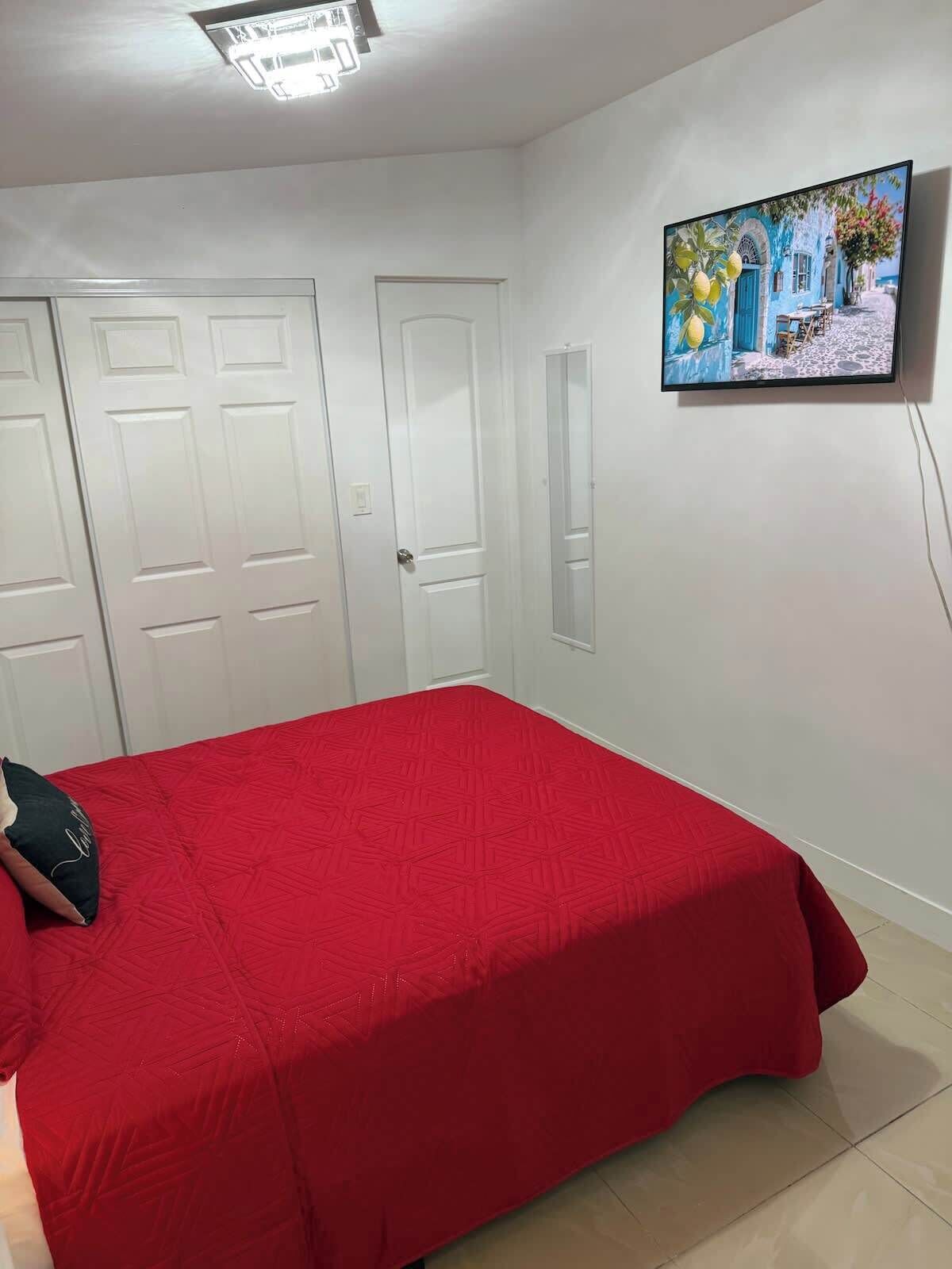 Iron/ironing board, WiFi, bed sheets