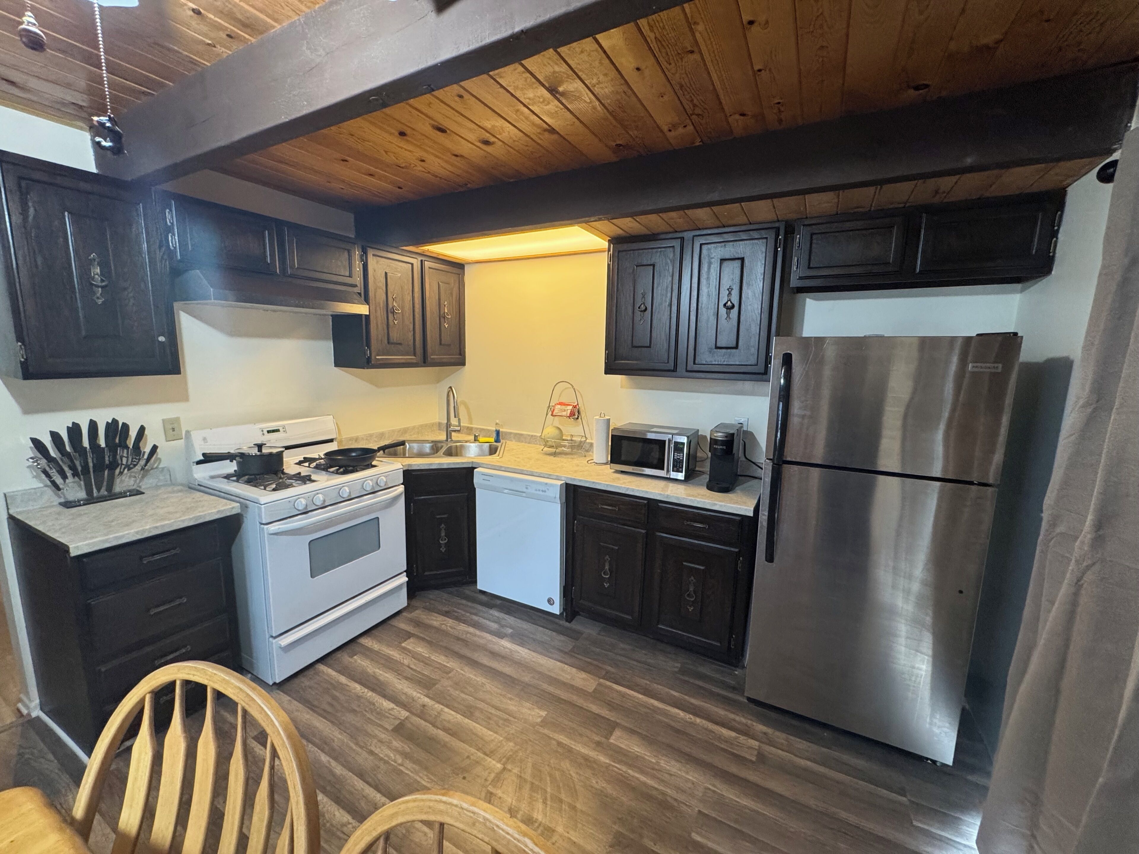 Microwave, oven, stovetop, dishwasher