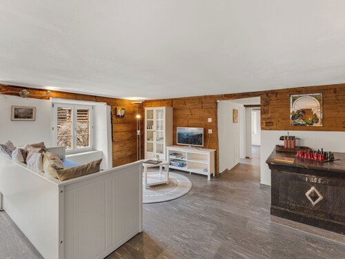 Pacifica und Romantica in Cumpadials, (Cumpadials), 76002B by Interhome