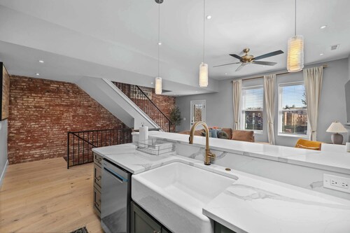 Sunrise+Sunset | TG Park | 3BR | 2 Patios+Parking
