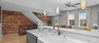 Sunrise+Sunset | TG Park | 3BR | 2 Patios+Parking