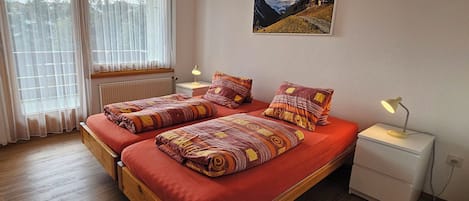 2 bedrooms, Internet