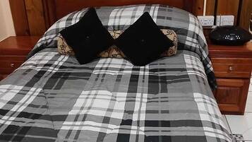 1 Schlafzimmer, Bügeleisen/Bügelbrett, kostenloses WLAN, Bettwäsche