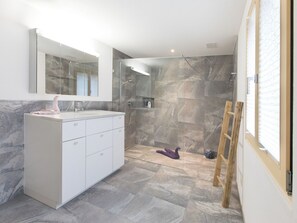 Towels - Vitg Vattiz, Vattiz, (Vattiz). by Interhome (Vattiz)