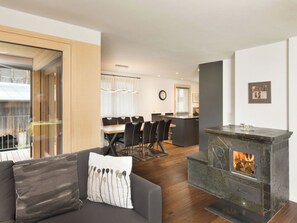 Interior - Vitg Vattiz, Vattiz, (Vattiz). by Interhome (Vattiz)