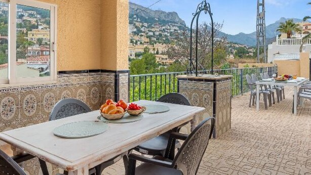 Outdoor dining - Villa Marperla - Plusholidays by Interhome (Calpe/Calp)