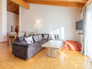 Fernseher, Kamin