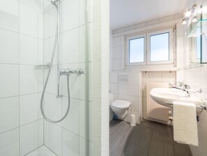 Towels - Cristallina A2 by Interhome (Laax)