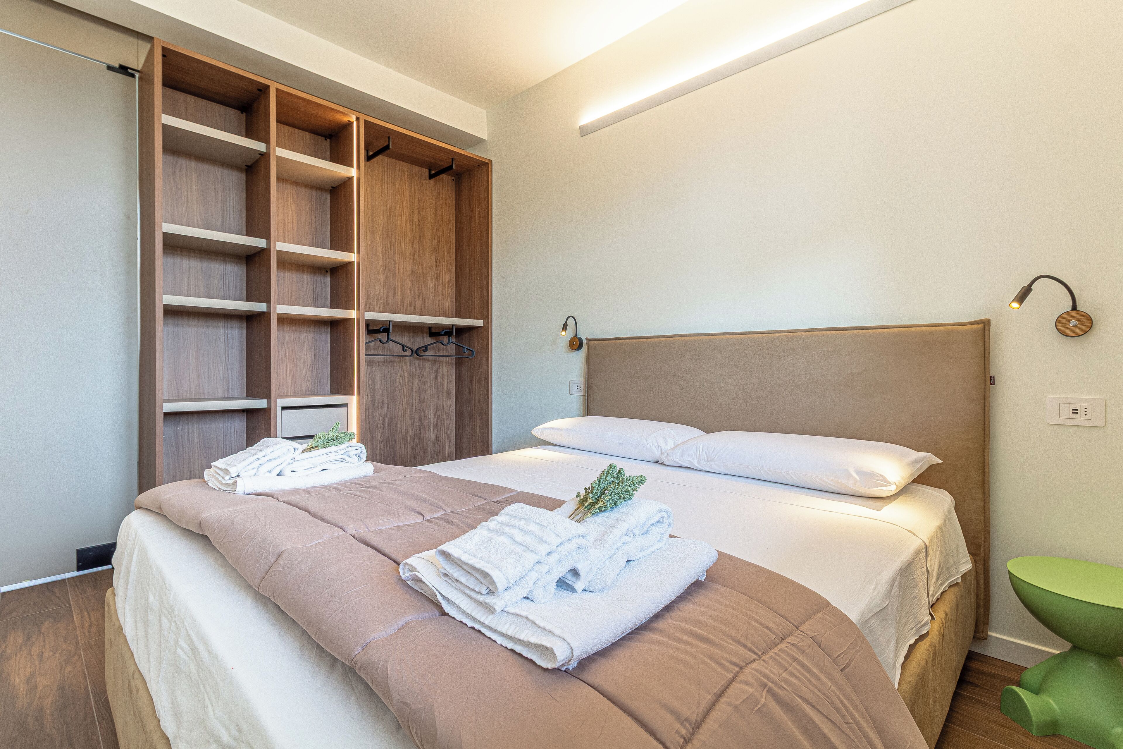 1 chambre, fer et planche à repasser, Wi-Fi gratuit, draps fournis