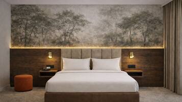 Executive Room | Minibar, in-room safe, desk, laptop workspace