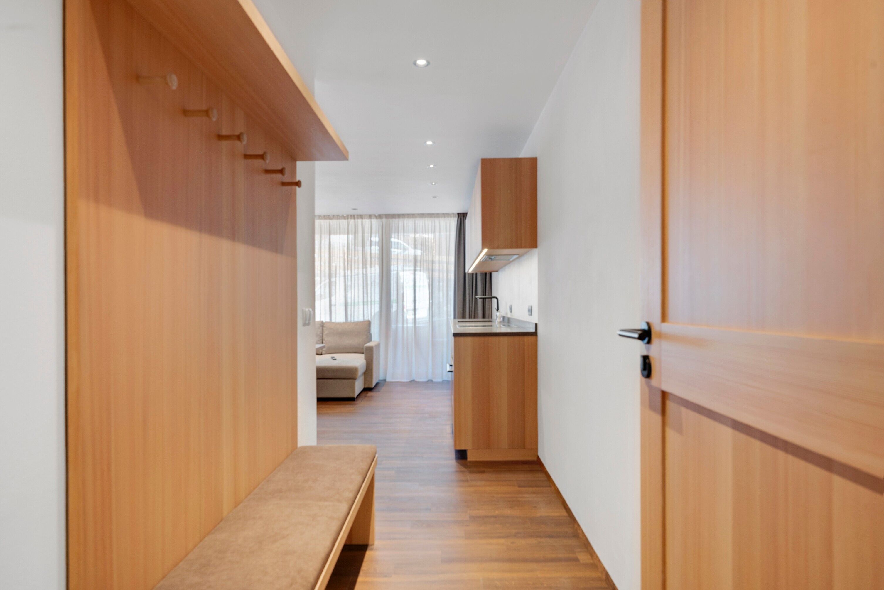 Goldener Adler Apartment Classic 3 With Balcony, Sauna, And Breakfast Included - New 2026 - Cavalese