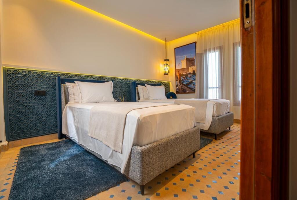 Twin Room | In-room safe, soundproofing, free WiFi